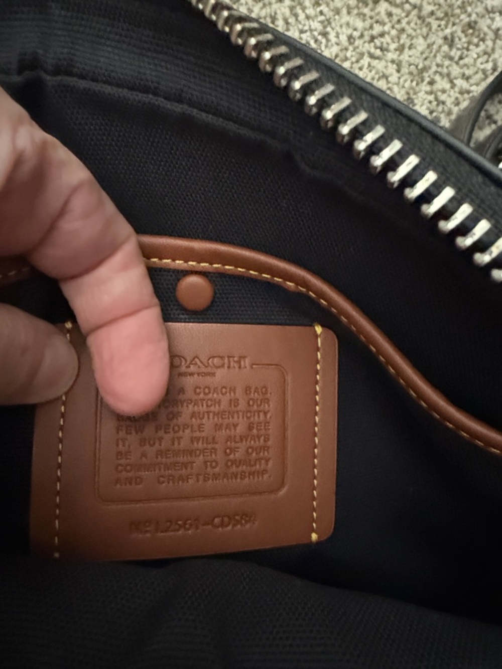 Coach loved leather Dakota crossbody - Picture 6 of 8